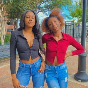 Long sleeve crop top